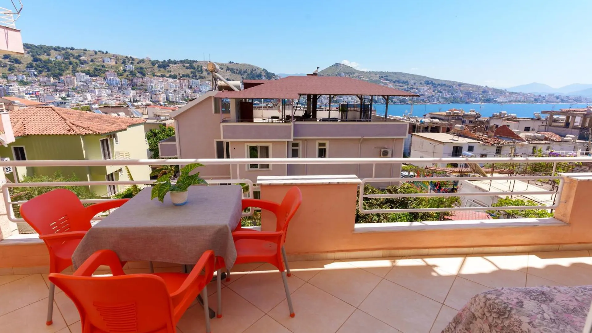 Sarah'S Apartments - 5 Min Walk To Beaches & Boulevard - Big Balcony! Sarande